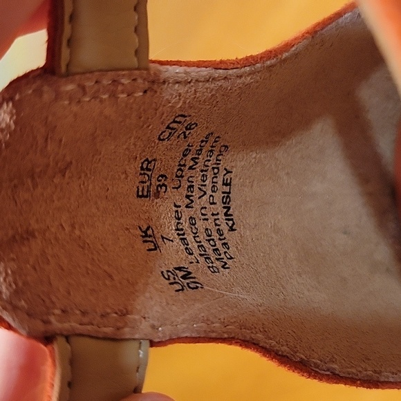 Naturalizer Kinsey Heels EUC - Picture 8 of 9